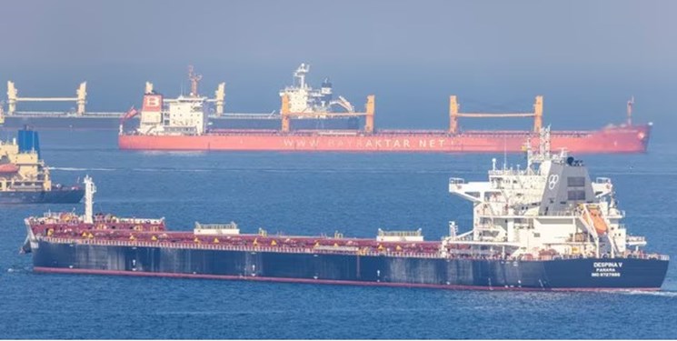 یک کشتی باری در آبهای یونان غرق شد