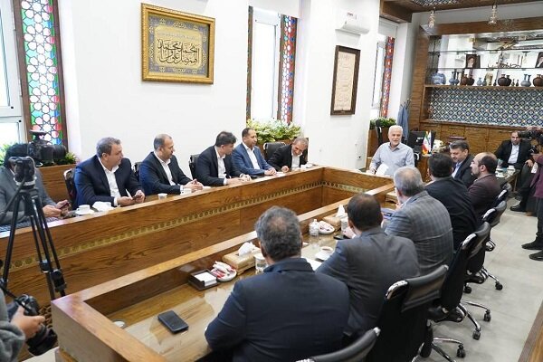 ۵۰ دستگاه اتوبوس گروه بهمن به اصفهان میرود