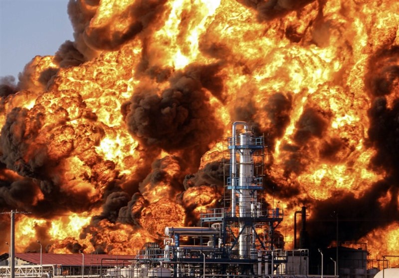آتشسوزی پالایشگاه هیدروکربن بیرجند مهار شد/ انفجار پی در پی در ۱۵ مخزن