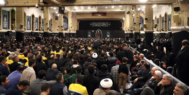 آخرین شب مراسم عزاداری حضرت فاطمهزهرا(س) در حسینیه امام خمینی(ره)