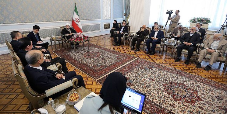 آملی لاریجانی: با گسترش همکاریهای بینالمللی نباید اجازه تداوم جنایات اسرائیل داده شود