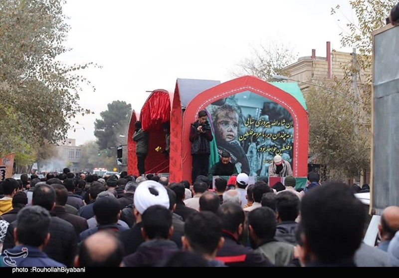 استقبال باشکوه کاشانیها از ۱۲ شهید گمنام + تصاویر