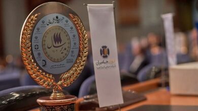 اعطای نشان عالی مدیر سال به مدیر فولاد حامیران