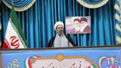 امام جمعه بجنورد: قدرتهای بزرگ با استفاده از حق وتو انسانیت را نقض میکنند