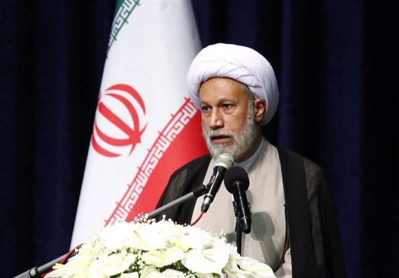 انتقاد امام جمعه شیراز از مساجد بین راهی که متولی ندارد/ دربهایشان به روی مردم بسته است