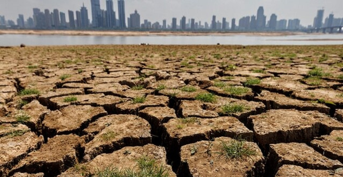 برق سبز آب دریا را به مرکز ایران میرساند