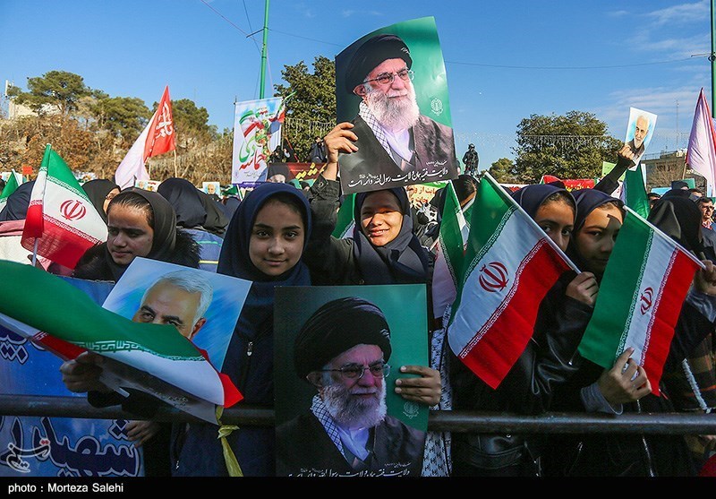 بزرگداشت حماسه 9 دی در کردستان/ اعلام انزجار و بیزاری از استکبار جهانی و سران فتنه