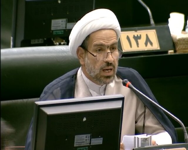 تذکر نماینده همدان درباره اجرای طرح شهید زینالدین در استانداریهای کشور