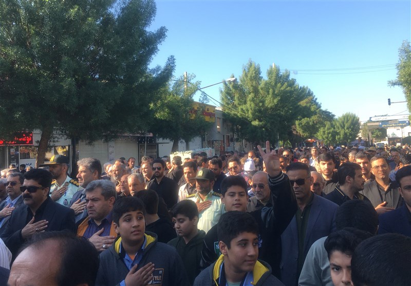 تشییع باشکوه شهدای گمنام در بوشهر/ تجدید میثاق بوشهریها با خوشنامان وطن از کنار خلیج فارس + فیلم و تصاویر