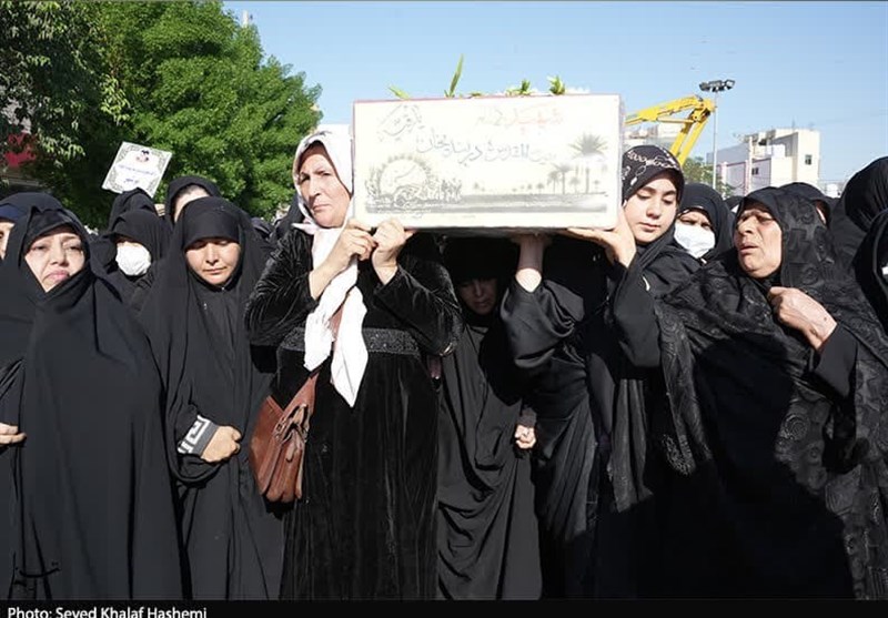 تشییع باشکوه شهدای گمنام در بوشهر/ تجدید میثاق بوشهریها با خوشنامان وطن از کنار خلیج فارس + فیلم و تصاویر