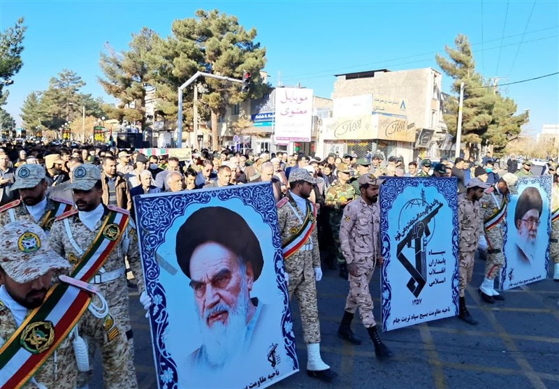 تشییع پیکر مطهر شهید گمنام دفاع مقدس در تربت جام +تصاویر