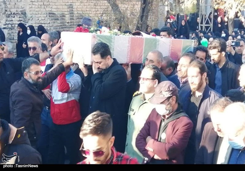 تشییع ۳ قهرمان وطن در بجنورد/ تجدید میثاق مردم خراسان شمالی با شهدای گمنام