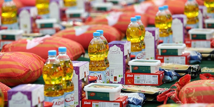 توزیع ۱۲ هزار بسته یلدایی بین خانوادههای کم برخوردار خراسانشمالی