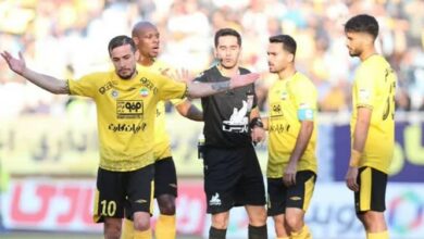 حاشیه بازی سپاهان و مس رفسنجان| از دبل شهریار و اصابت به تیرک دروازه تا کریخوانی برای سرخابیها