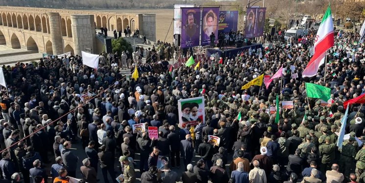 خروش مردم بابصیرت اصفهان در سالروز حماسه یومالله ۹ دی