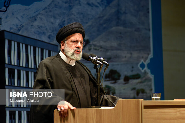 رئیسی: رهنمودهای رهبری چراغ راه دانشگاهها و مراکز علمی است