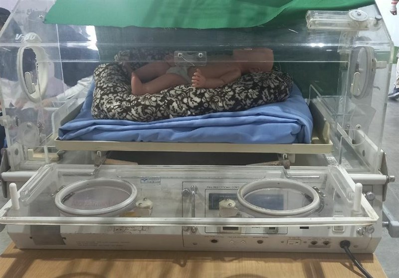 رونمایی از نخستین انکوباتور جهان مجهز به شناخت رفتار نوزاد در سیستان و بلوچستان