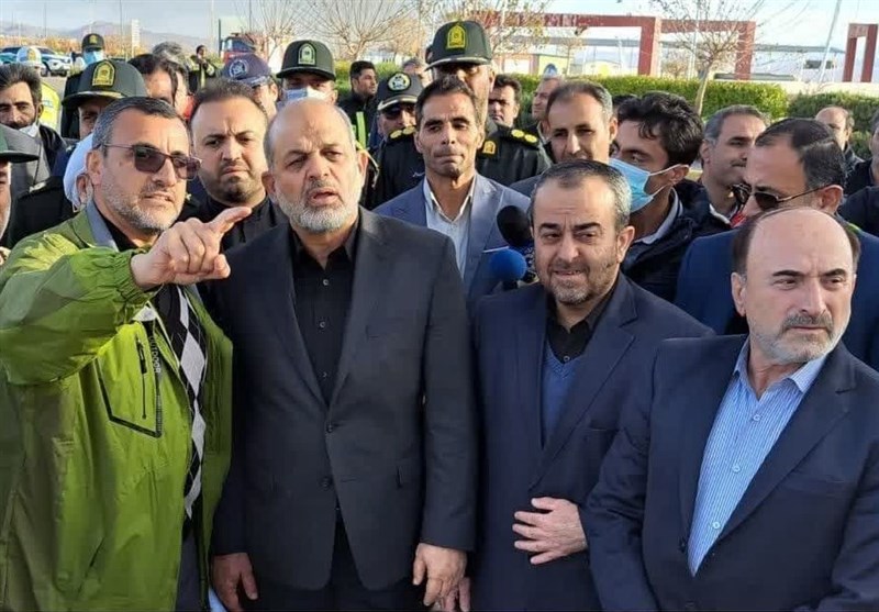 سفر وزیر کشور به بیرجند / بازدید میدانی وحیدی از پالایشگاه هیدروکربن + فیلم و تصاویر