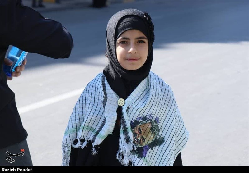 سلام هرمزگان بر قهرمانان خوشنام وطن/ عطر لالههای گلگون در هرمزگان پیچید + فیلم و تصاویر