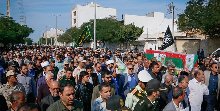 سنگتمام بوشهریها در تشییععلی دشتبوری شهید مدافع امنیت+عکس و فیلم