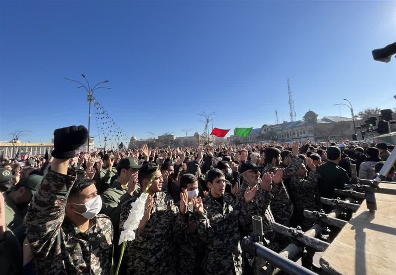 شور فاطمی همدانیها در تشییع شهدای گمنام/ تشییع شهید گمنام در بزرگترین غار آبی جهان + تصاویر و فیلم