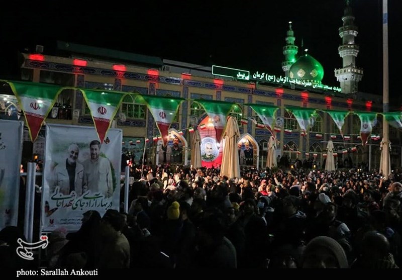 «فراق یار»؛ ویژه برنامه لحظه خاکسپاری شهید سلیمانی در گلزار شهدای کرمان