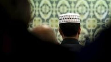 فرانسه ورود روحانیون اسلامی از خارج را ممنوع میکند