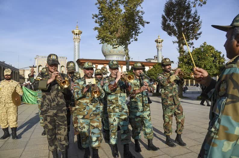 مزار مجاهد انقلابی شهید دستغیب (ره) در شیراز گلباران شد + تصویر