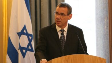 مشاور نتانیاهو: حماس هنوز شکست نخورده و موشک شلیک میکند