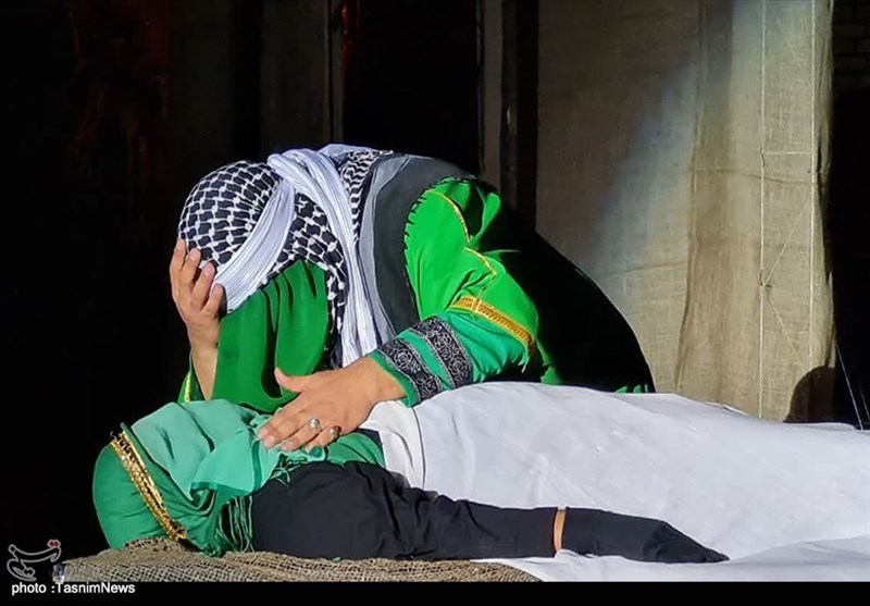 نمایش “مادرانه” در نطنز به روی صحنه رفت+تصاویر