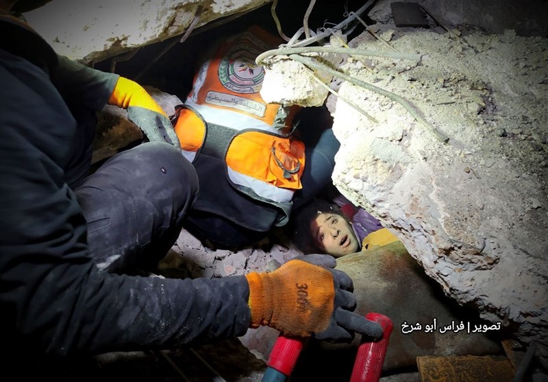 هفتاد و چهارمین روز «طوفانالاقصی»|جنایت بامدادی هولناک اشغالگران/ شهادت دستکم ۲۵ نفر در بمباران سه منزل در رفح