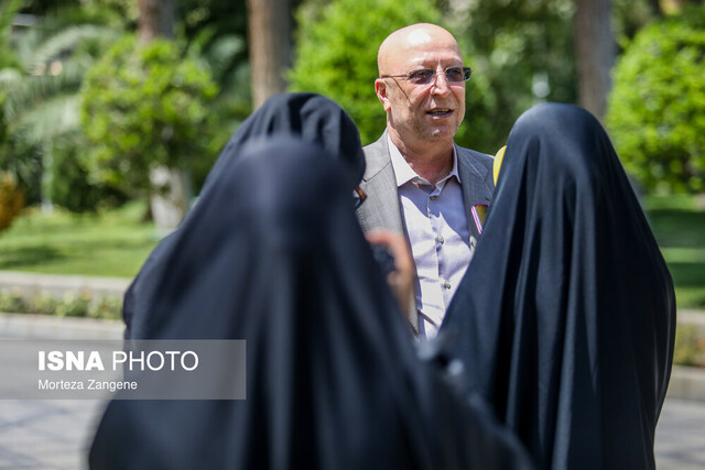 وزیر علوم: خوابگاههای متاهلی را توسعه میدهیم