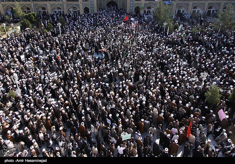 ویژه برنامههای روز بصیرت در قم/ تجمع حماسی روز نهم دی در مدرسه فیضیه