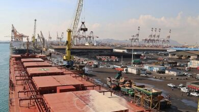 پهلودهی ۲۴ کشتی کالای اساسی در بندرعباس