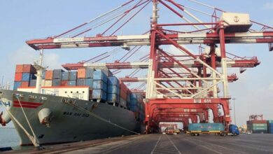 پیشبینی کاهش قیمت دلار با مثبتشدن تراز تجاری کشور