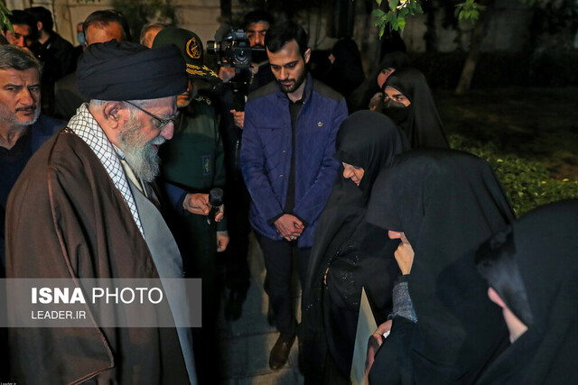 گفتوگوی رهبر انقلاب با خانواده شهید سید رضی موسوی