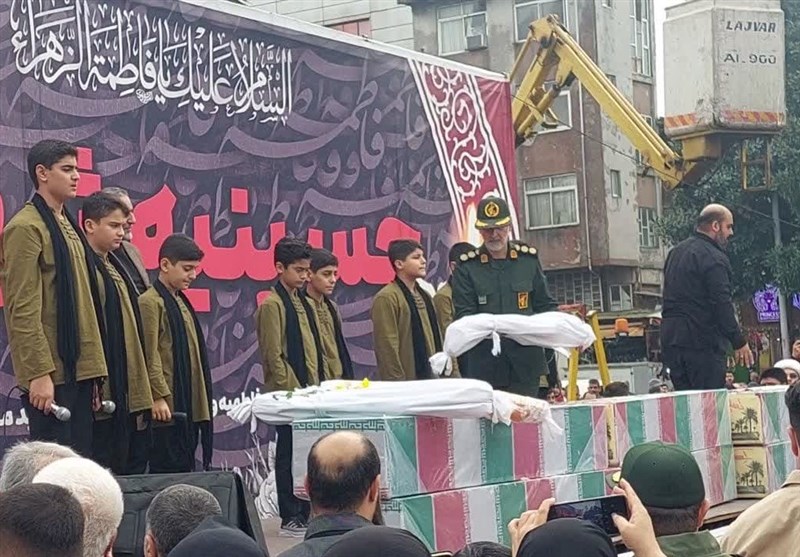 گیلان معطر به عطر لالههای زهرایی شد/ تشییع پیکر مدافع امنیت «حسن بابانیا» در کنار شهدای گمنام + فیلم و تصاویر