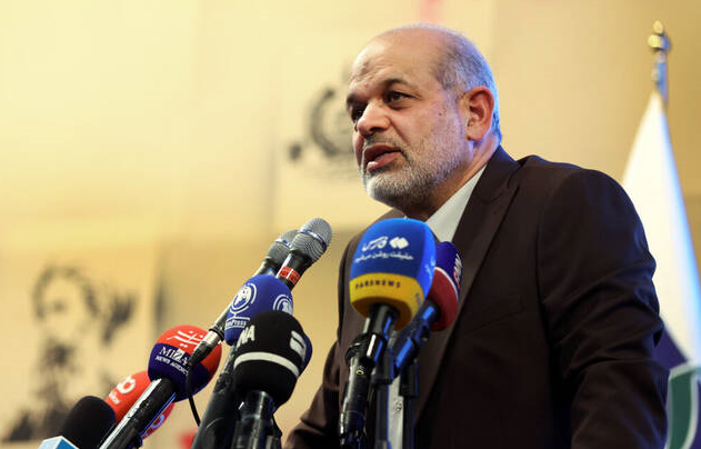 ۱۶ آذر ۱۴۰۲| از حضور پر تعداد مسؤولان در دانشگاهها تا بیان صریح مطالبات دانشجویی