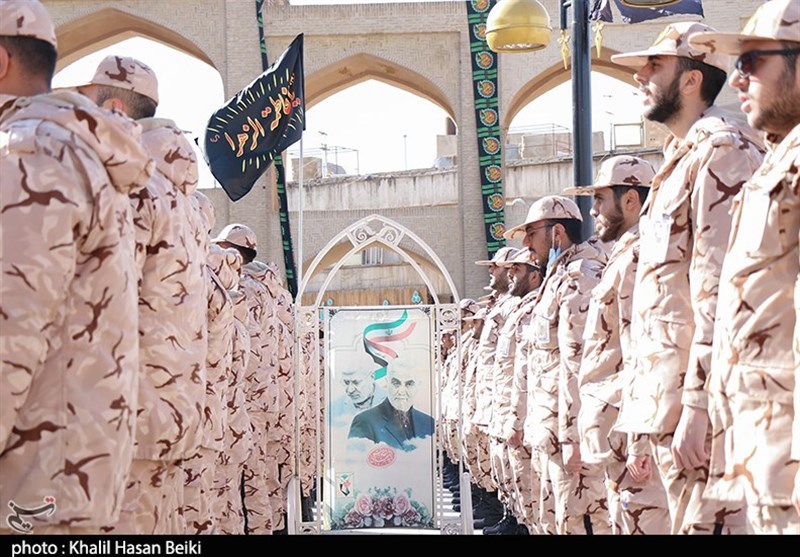 اجتماع بزرگ سرباز ولایت با حضور سربازان پادگان آیتالله خاتمی(ره) یزد برگزار شد