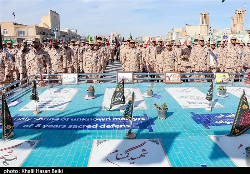 اجتماع بزرگ سرباز ولایت با حضور سربازان پادگان آیتالله خاتمی(ره) یزد برگزار شد