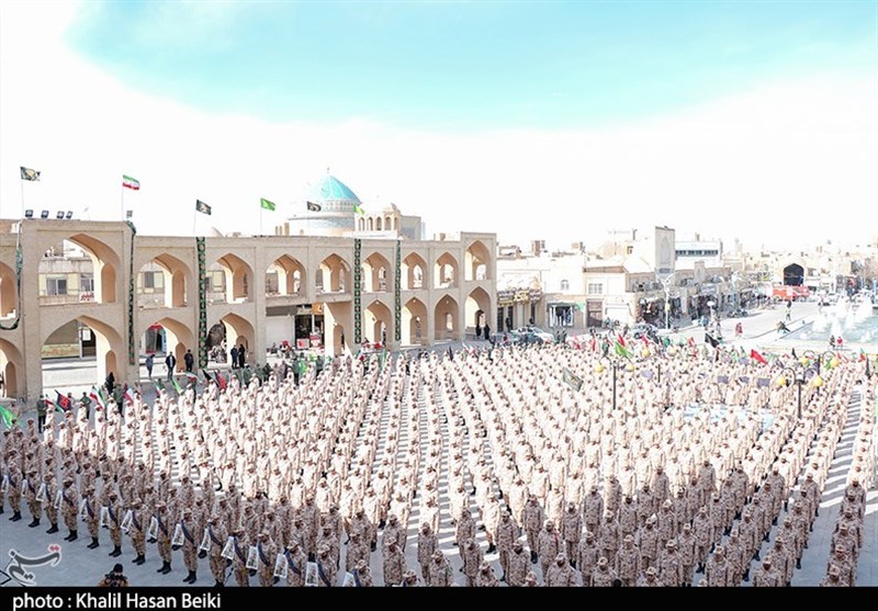 اجتماع بزرگ سرباز ولایت با حضور سربازان پادگان آیتالله خاتمی(ره) یزد برگزار شد