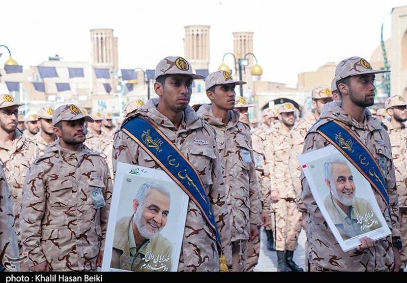 اجتماع بزرگ سرباز ولایت با حضور سربازان پادگان آیتالله خاتمی(ره) یزد برگزار شد