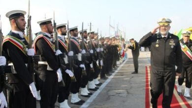 اعزام ناوگروه رزمی آموزشی نیروی دریایی ارتش به آبهای بینالمللی با حضور دریادار ایرانی