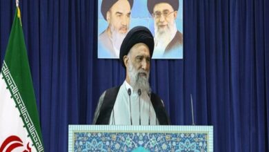 امام جمعه موقت اصفهان: آمریکا و انگلیس با حمله به یمن یکی از احمقانهترین اقدامات خود را مرتکب شدند