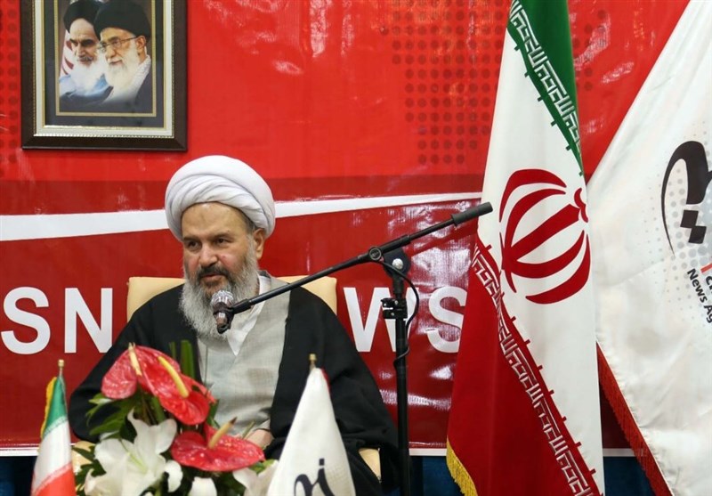 امام جمعه و استاندار اصفهان رحلت آیتالله نمازی را تسلیت گفتند