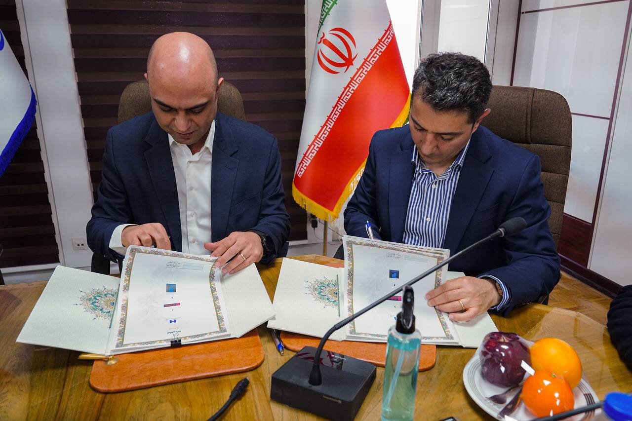 امضای تفاهمنامه همکاری دیجیپی و بانک صادرات