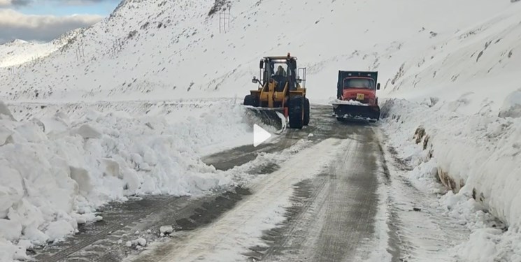 انجام بیش از ۱۵۰۰ کیلومتر برفروبی در جادههای کردستان