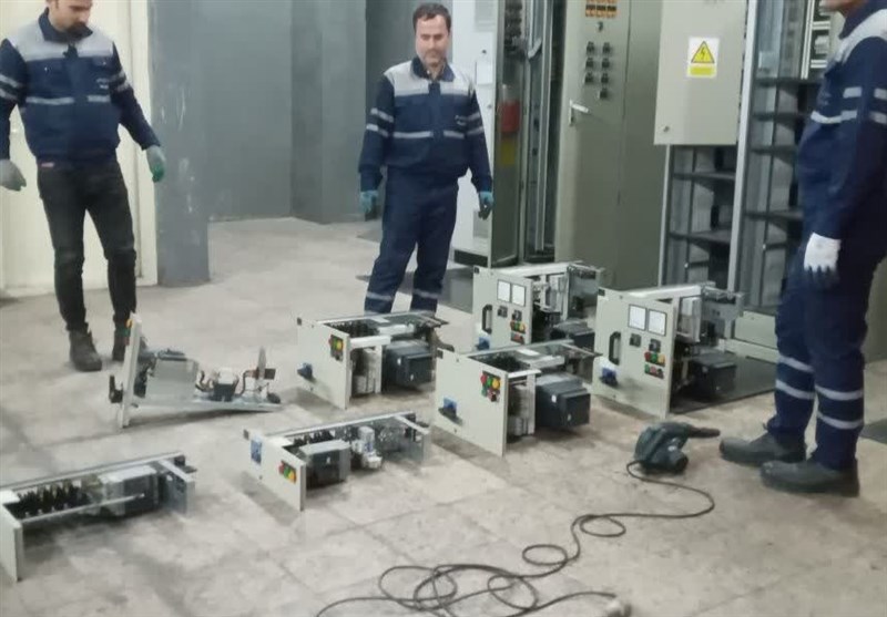 بازدید خبرنگاران از زیست شبانه متروی مشهد/ روشنی شب در عمق تونلهای متروی مشهد + تصاویر