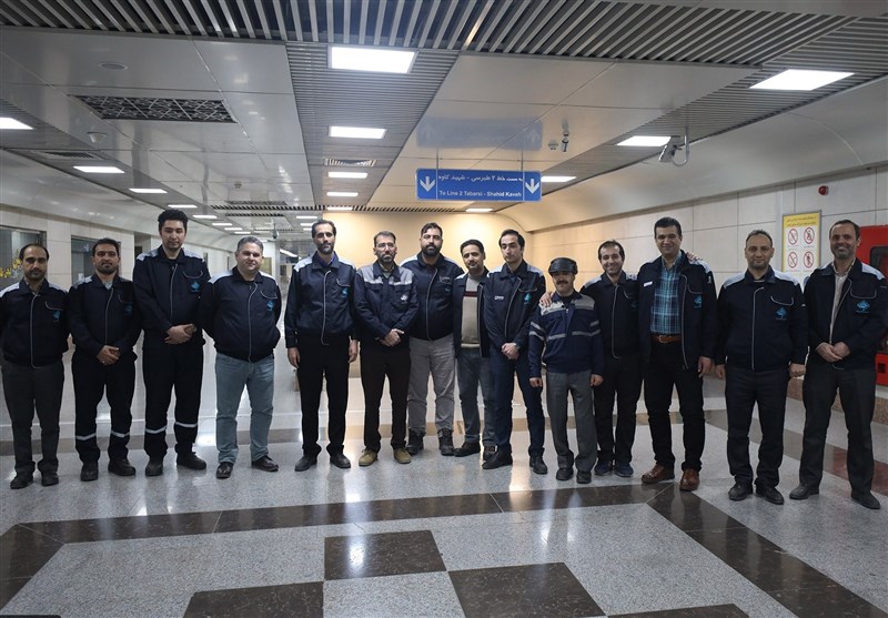 بازدید خبرنگاران از زیست شبانه متروی مشهد/ روشنی شب در عمق تونلهای متروی مشهد + تصاویر