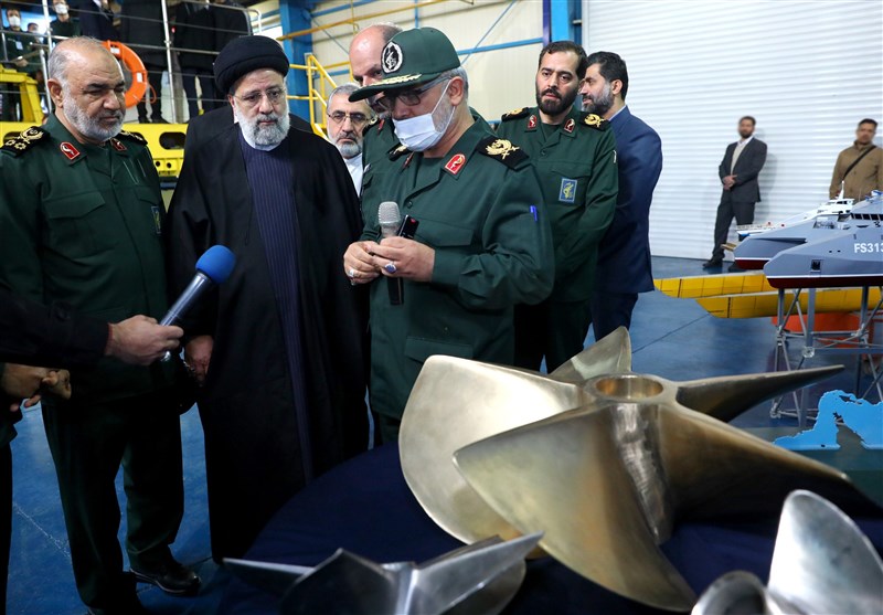 بازدید رئیسی از بخشهای مختلف دانشگاه جامع امام حسین(ع) سپاه